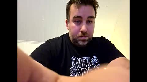 Snapshot of ss1988 chatting on 12-15-25, 08:57 ss1988 online show from 12-15-25, 08:57