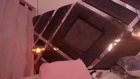 Snapshot of ss_samantha chatting on 01-26-25, 10:24 samantha online show from 01-26-25, 10:24