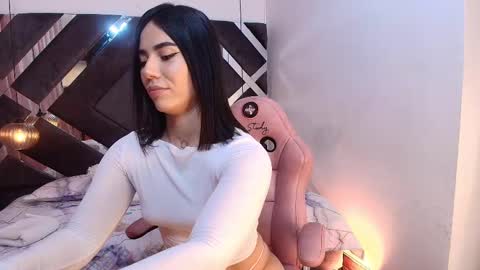 Snapshot of ss_samantha chatting on 02-18-25, 07:19 samantha online show from 02-18-25, 07:19