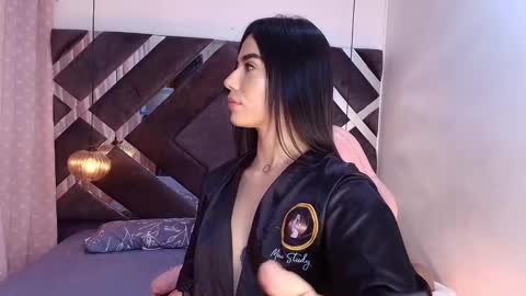 Snapshot of ss_samantha chatting on 02-22-25, 07:14 samantha online show from 02-22-25, 07:14