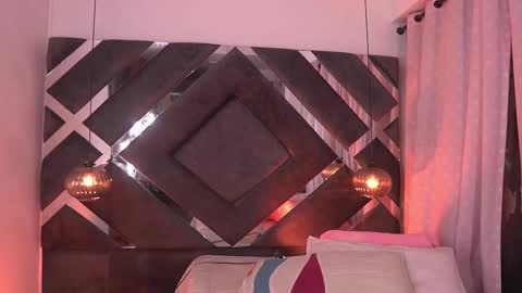 Snapshot of ss_samantha chatting on 09-25-25, 07:39 samantha online show from 09-25-25, 07:39