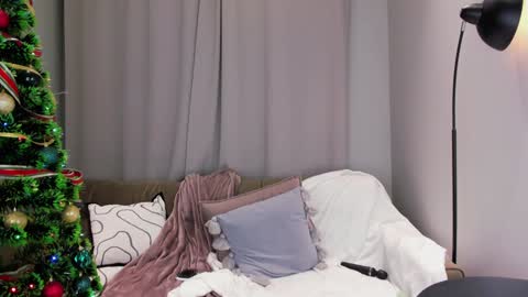 Alexandra online show from 12-25-24, 09:43