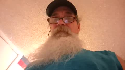 Snapshot of ssdrums3 chatting on 10-11-25, 08:40 ssdrums3 online show from 10-11-25, 08:40