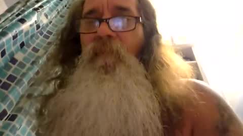 Snapshot of ssdrums3 chatting on 10-16-25, 11:22 ssdrums3 online show from 10-16-25, 11:22