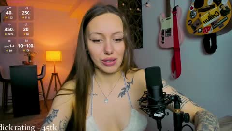 Snapshot of sshawty chatting on 01-04-25, 01:31 Anni if Im offline for a long time Im depressed feel free to support me offline online show from 01-04-25, 01:31