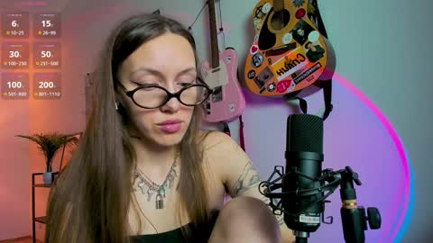 Snapshot of sshawty chatting on 02-06-25, 06:13 Anni if Im offline for a long time Im depressed feel free to support me offline online show from 02-06-25, 06:13