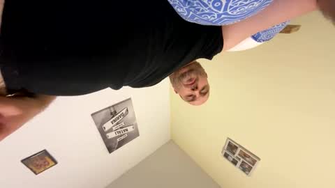 Snapshot of sta13 chatting on 12-22-25, 06:32 sta13 online show from 12-22-25, 06:32