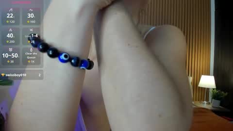 Stacy Woods online show from 11-21-25, 04:16