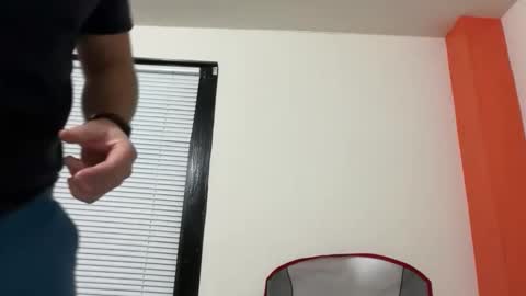 Stack online show from 12-21-25, 02:51