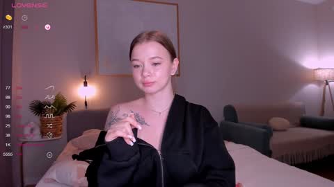 Emily online show from 01-06-25, 05:08