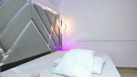 Stacy online show from 02-04-26, 07:09