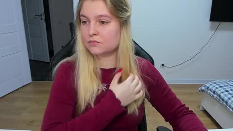 Stacy  online show from 12-01-24, 07:03