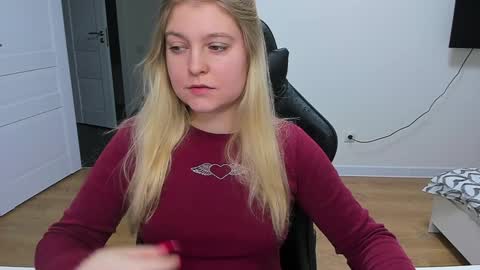 Stacy  online show from 12-10-24, 04:38