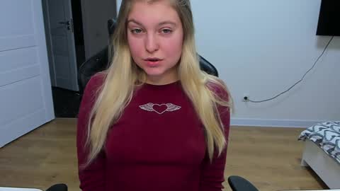 Stacy  online show from 01-28-25, 01:59