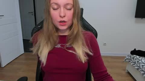 Stacy  online show from 05-10-26, 04:45