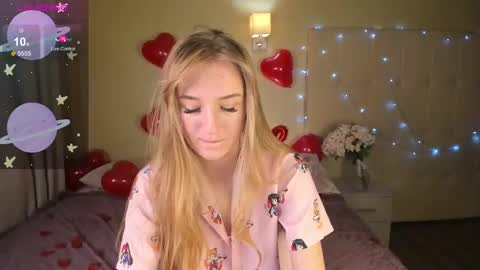 Stacy Mon Tue Wed Thu Fri Sun GMT GMT 3 1000am - 0400pm  online show from 02-14-25, 11:31