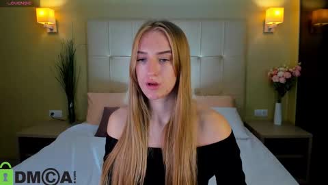 Stacy Mon Tue Wed Thu Fri Sun GMT GMT 3 1000am - 0400pm  online show from 09-17-25, 07:21