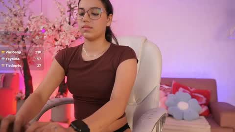 stacycooper_ online show from 04-22-26, 07:26