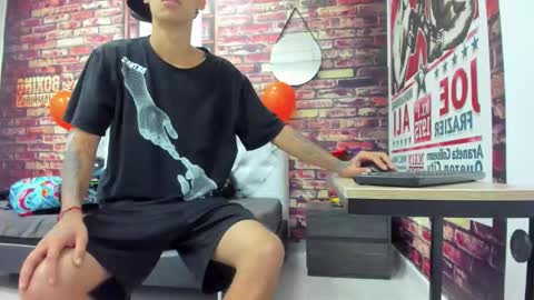 Snapshot of stanlycupper333 chatting on 10-24-25, 11:06 Stanly online show from 10-24-25, 11:06