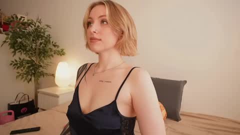 Kristina online show from 04-27-26, 01:42