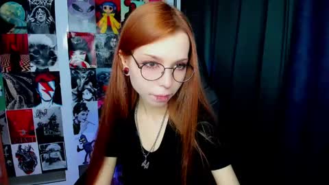 Snapshot of star_tarra chatting on 04-21-26, 01:53 Tarra online show from 04-21-26, 01:53