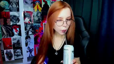 Snapshot of star_tarra chatting on 04-21-26, 02:51 Tarra online show from 04-21-26, 02:51