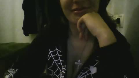 Snapshot of starlesseyes chatting on 01-06-25, 04:02 starlesseyes online show from 01-06-25, 04:02