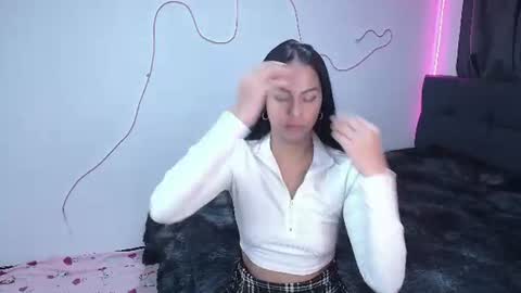 vanessa online show from 07-18-26, 05:39