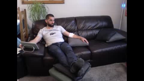Snapshot of starpizzle chatting on 05-12-26, 07:00 Starpizzle online show from 05-12-26, 07:00