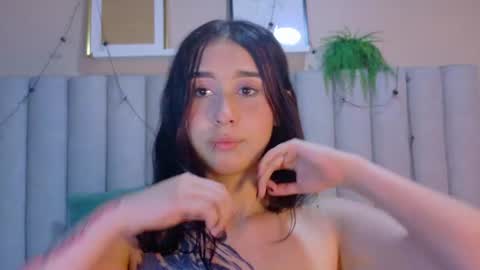 M O O N  online show from 07-14-26, 02:49