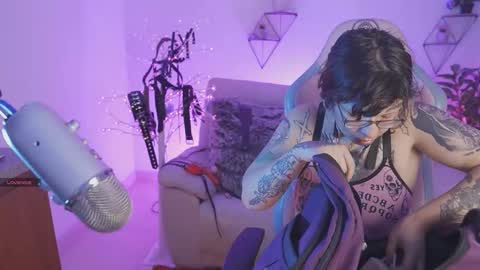 Yoko online show from 09-09-25, 12:37