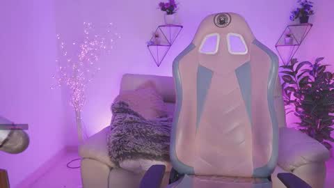 Yoko online show from 09-15-25, 12:27