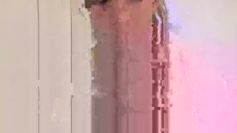 Snapshot of stassiethatsororitygirl chatting on 01-20-25, 05:04 Stassiethatsororitygirl online show from 01-20-25, 05:04