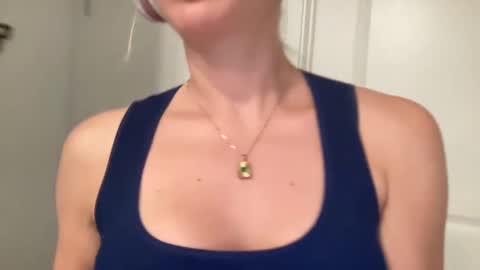 Snapshot of stassiethatsororitygirl chatting on 03-04-25, 10:38 Stassiethatsororitygirl online show from 03-04-25, 10:38