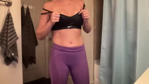 Snapshot of stassiethatsororitygirl chatting on 10-06-25, 11:18 Stassiethatsororitygirl online show from 10-06-25, 11:18