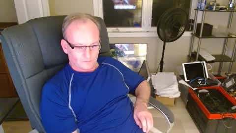 Snapshot of steakman007 chatting on 03-05-25, 04:13 Steakman online show from 03-05-25, 04:13