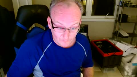 Snapshot of steakman007 chatting on 10-28-25, 02:59 Steakman online show from 10-28-25, 02:59