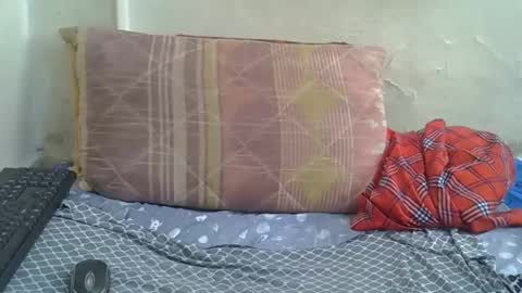 Snapshot of steamy_gal chatting on 09-23-25, 07:00 steamy_gal online show from 09-23-25, 07:00