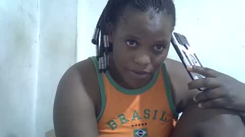 Snapshot of steamy_gal chatting on 10-13-25, 05:35 steamy_gal online show from 10-13-25, 05:35