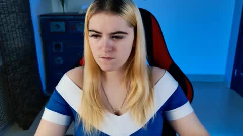 stef_nicks online show from 10-23-25, 09:08