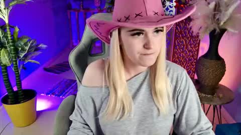 stef_nicks online show from 03-15-26, 09:04