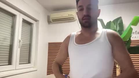 Snapshot of stefan0504 chatting on 12-15-25, 03:49 stefan0504 online show from 12-15-25, 03:49