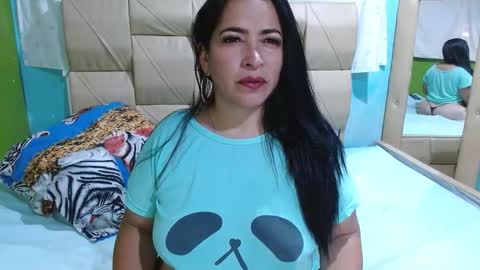 Stefanny online show from 11-12-25, 05:57