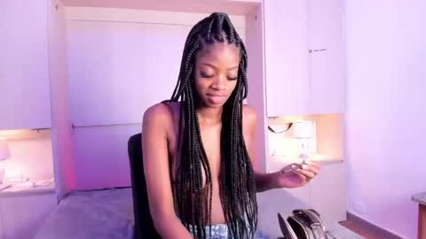 Snapshot of stefannyevans_ chatting on 05-23-26, 12:42 stefannyevans_ online show from 05-23-26, 12:42