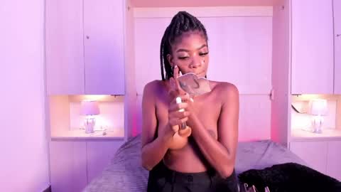 Snapshot of stefannyevans_ chatting on 06-02-26, 01:24 stefannyevans_ online show from 06-02-26, 01:24