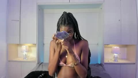 Snapshot of stefannyevans_ chatting on 06-04-26, 12:00 stefannyevans_ online show from 06-04-26, 12:00