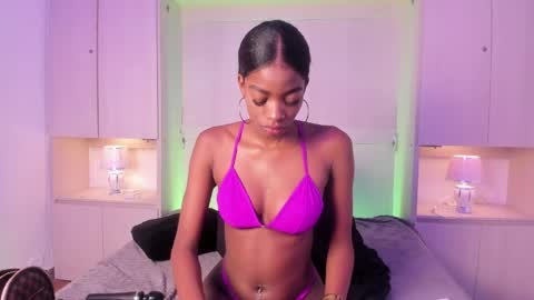 Snapshot of stefannyevans_ chatting on 06-06-26, 12:43 stefannyevans_ online show from 06-06-26, 12:43
