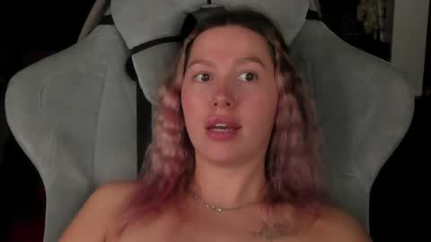 stefany_and_bettany online show from 04-29-26, 05:30