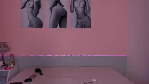 Stefany online show from 03-22-26, 12:19