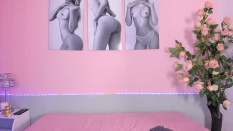 Stefany online show from 06-09-26, 01:12